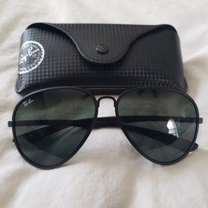 Ray Ban LiteForce Aviator Tech sunglasses w/ case